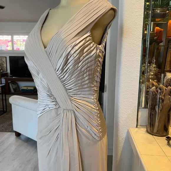 TADASHI Collection GOWN - Picture 9 of 10